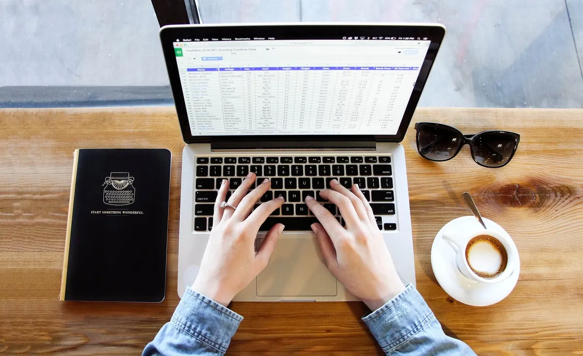 Planning vs Freewriting: Which Essay Drafting Method Suits You?